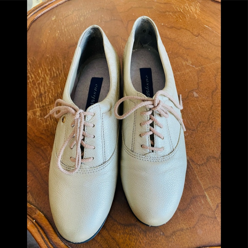 Easy Spirit leather Motion anti gravity shoes 6